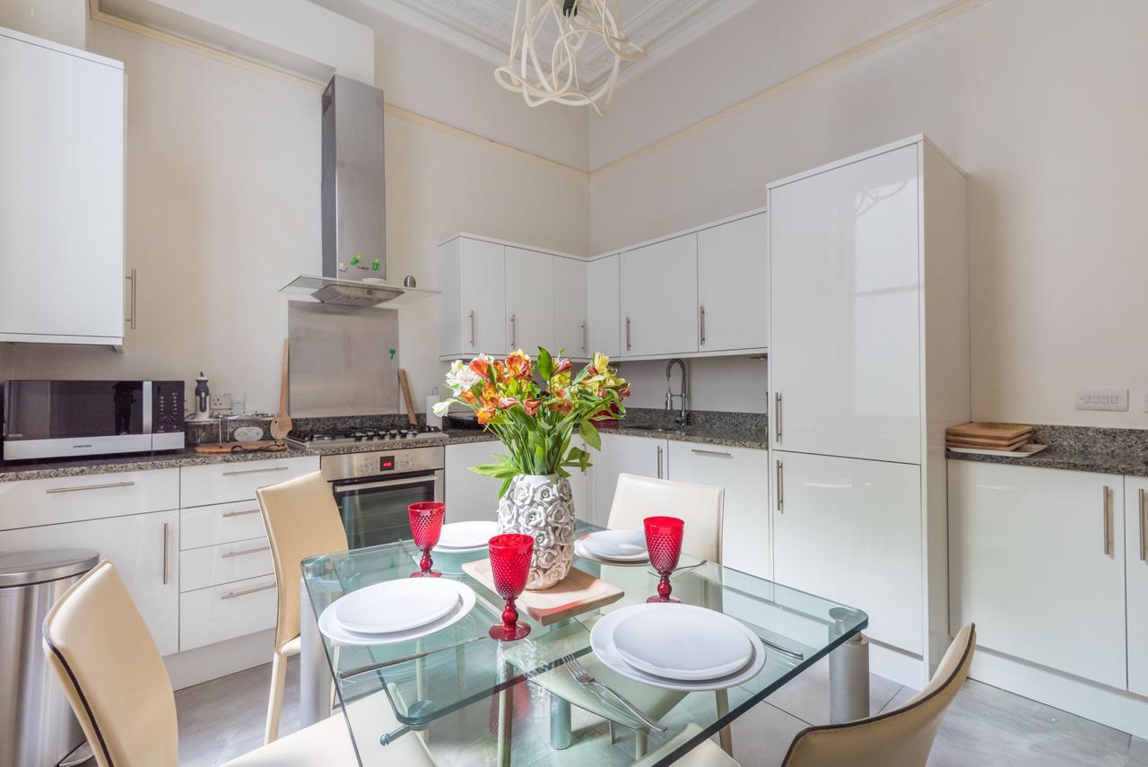 Lovely Chelsea Home Near The Thames By Underthedoormat London Exteriör bild