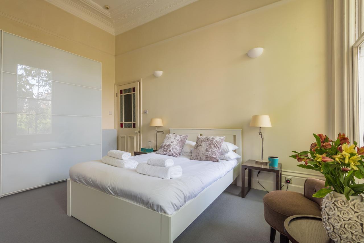 Lovely Chelsea Home Near The Thames By Underthedoormat London Exteriör bild
